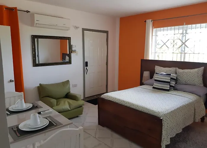 Jus4U-Apt-3 The Home Away From Villa