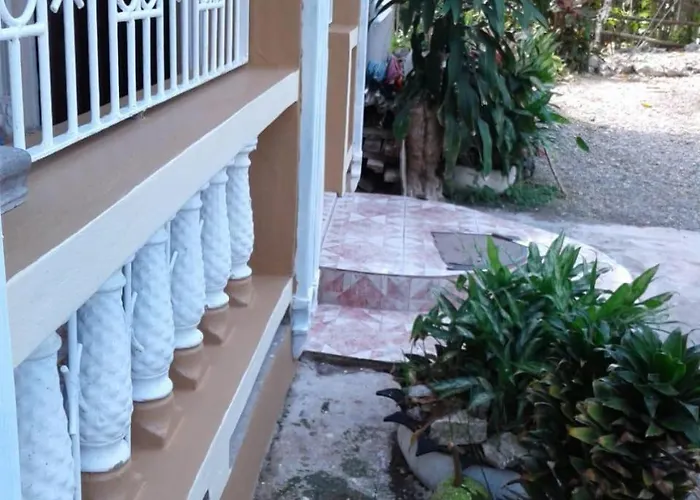 Ocean Breeze Retreat Jamaica Ocho Rios Getaway