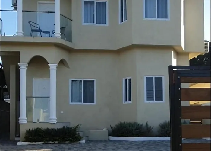 Sorina'S Apartments