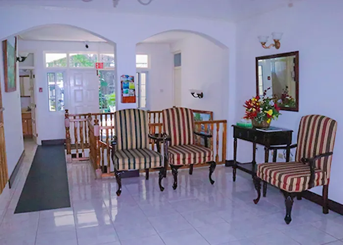 Pink Rock Inn Bed And Breakfast