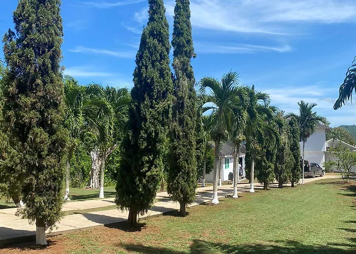 Lachemar Guest House