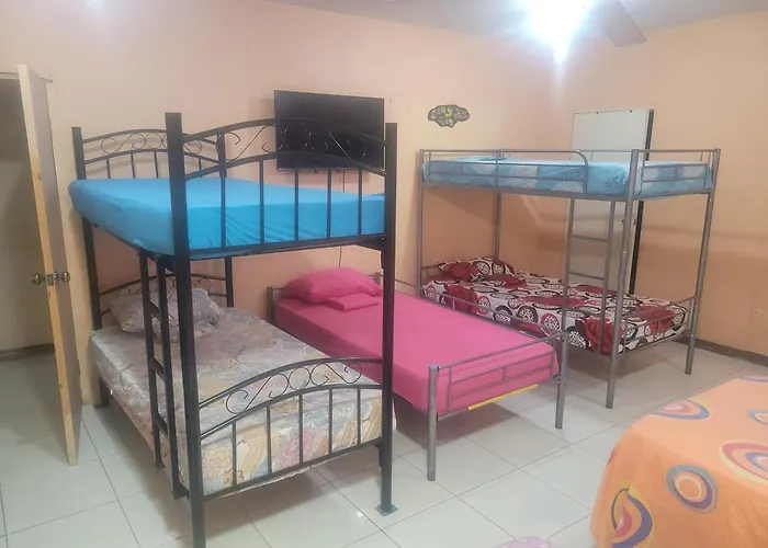 Enchanted Hostel Ocho Rios