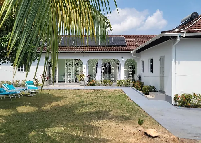 Elizabeth Retreat - Island Time