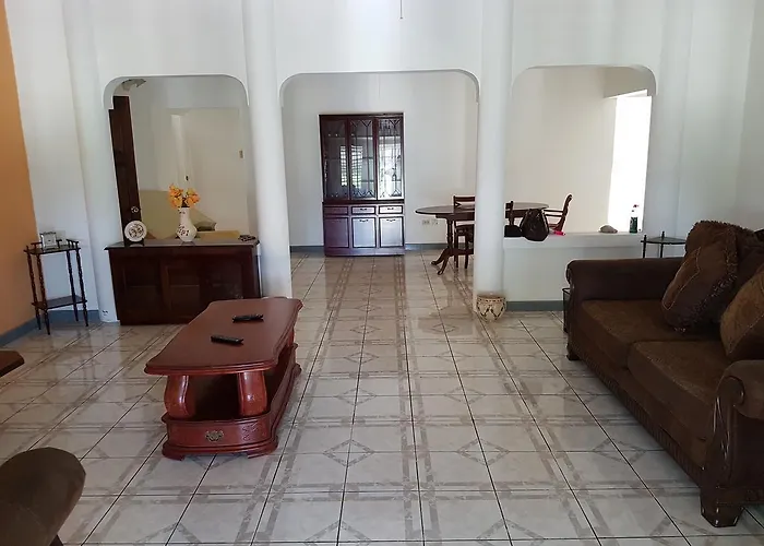 Jus4U-1 The Home Away From Home Villa