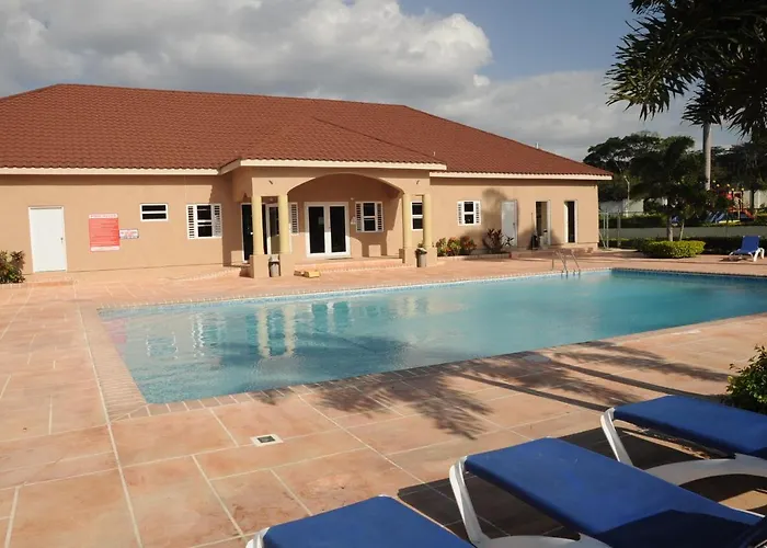 Ochi Rios Drax Hall 3 Bed Sleeps 7 Exquisitely Fully Furnished Accommodations